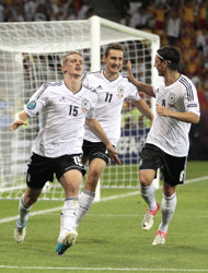 Germany advances after 2-1 win over Denmark