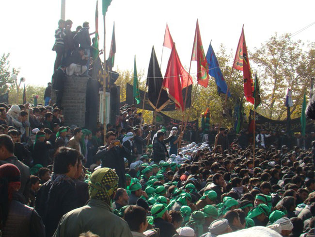 حماسه امام حسین(ع) در روز عاشورا، ارکان دین اسلام را پایدار و مستحکم ساخت