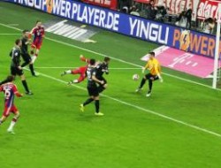 پيروزي آسان بايرن مقابل فرايبورگ | آوا