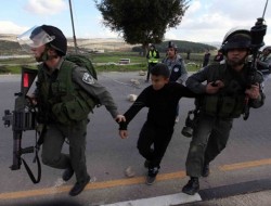 زخمی شدن دو فلسطینی/ یک نظامی صهیونیست زیر گرفته شد