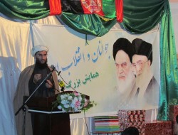 امام خمینی (ره) و امام خامنه ای ثمرات انقلاب اسلامی را در جامعه عملی نمودند