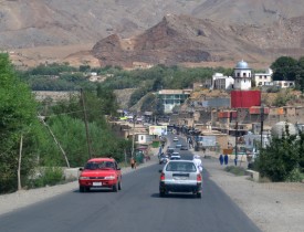 ۱۸ زخمی در نتیجه برخورد دو موتر در پروان