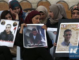 Palestinian prisoners in Israel end hunger strike after deal