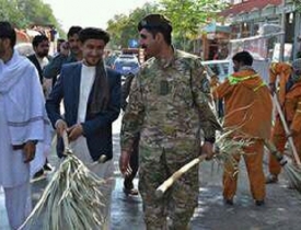 شهرغزنی در یک حشر عمومی از وجود کثافات پاک شد