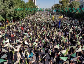 گلباران حرم مطهر رضوی در روز میلاد بانوی کرامت