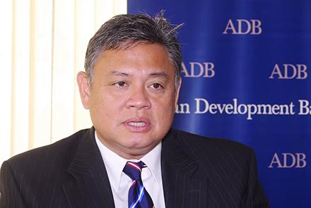 Afghanistan To Get $233m A Year Over 5 Years From ADB