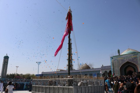 Celebrating the New Year and the high jumper in the Raza Sharif  