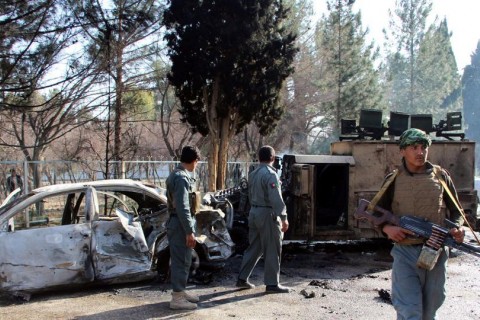 Wave of Taliban attacks kill troops, policemen in Afghanistan