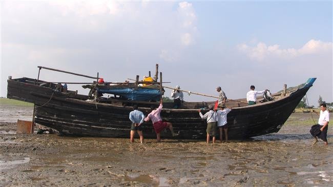 Myanmar seizes more Rohingya Muslims fleeing Rakhine