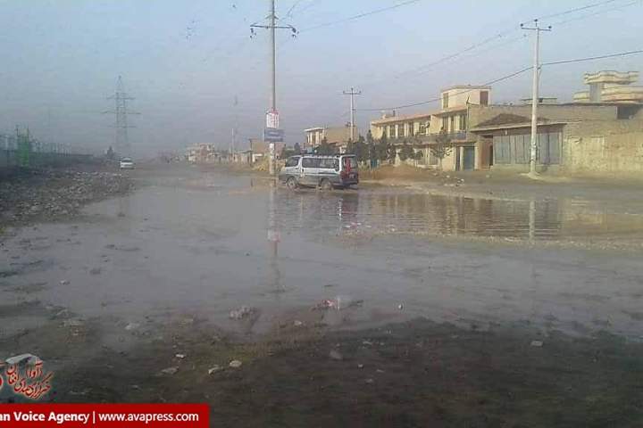 تجمع آب در مسیرها؛ مشکل جدی شهروندان مزارشریف