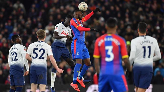 English FA Cup: Crystal Palace 2-0 Tottenham