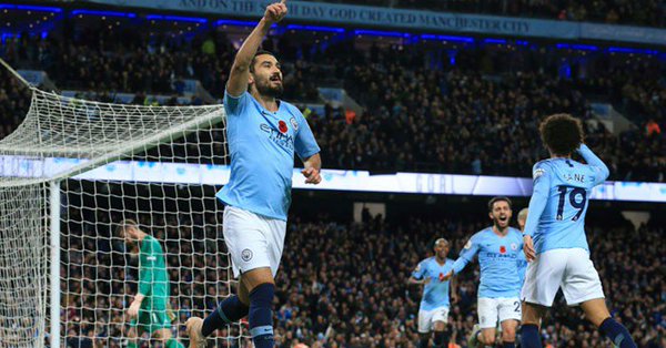 Title, top four and pride at stake in massive Manchester derby