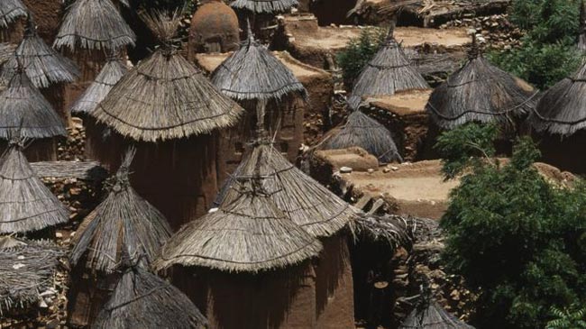 About 100 Malians killed in attack on Dogon village