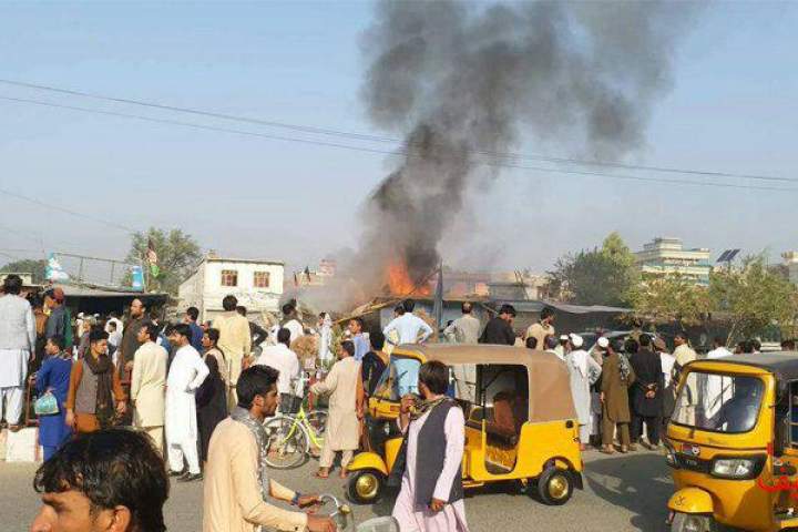 جلال آباد ښار کې انتحاری برید په ترڅ کې ۲۱ تنه ټپیان او شهید شوی دی