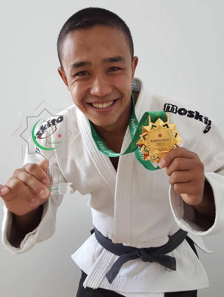 Hussain Bakhsh Safari achieves gold in Asian Jujitsu Championship for Afghanistan