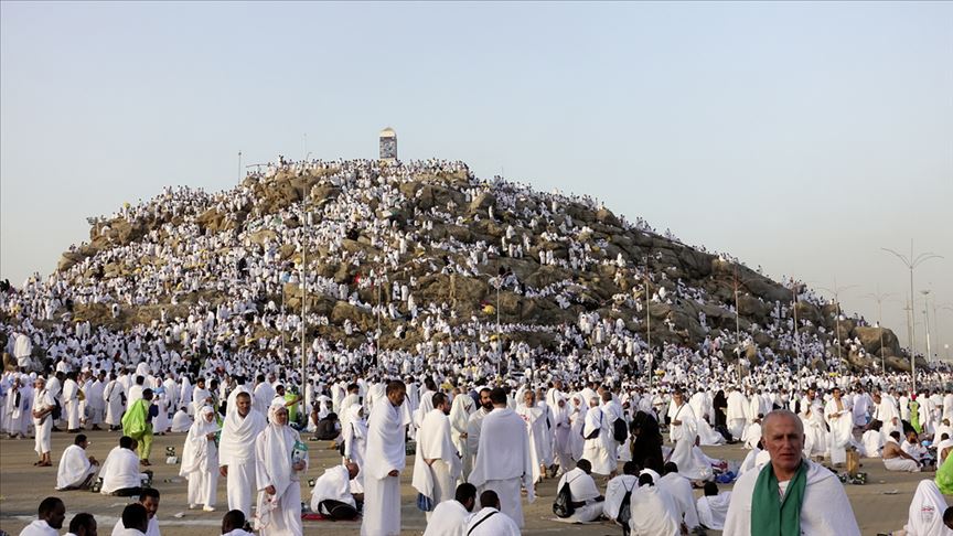 Two million Muslims begin Hajj pilgrimage