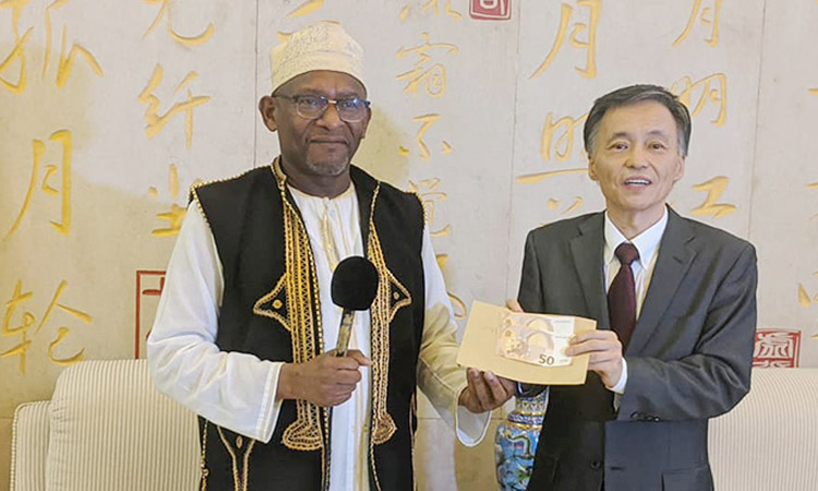 Tiny island of Comoros donates €100 to China to fight coronavirus