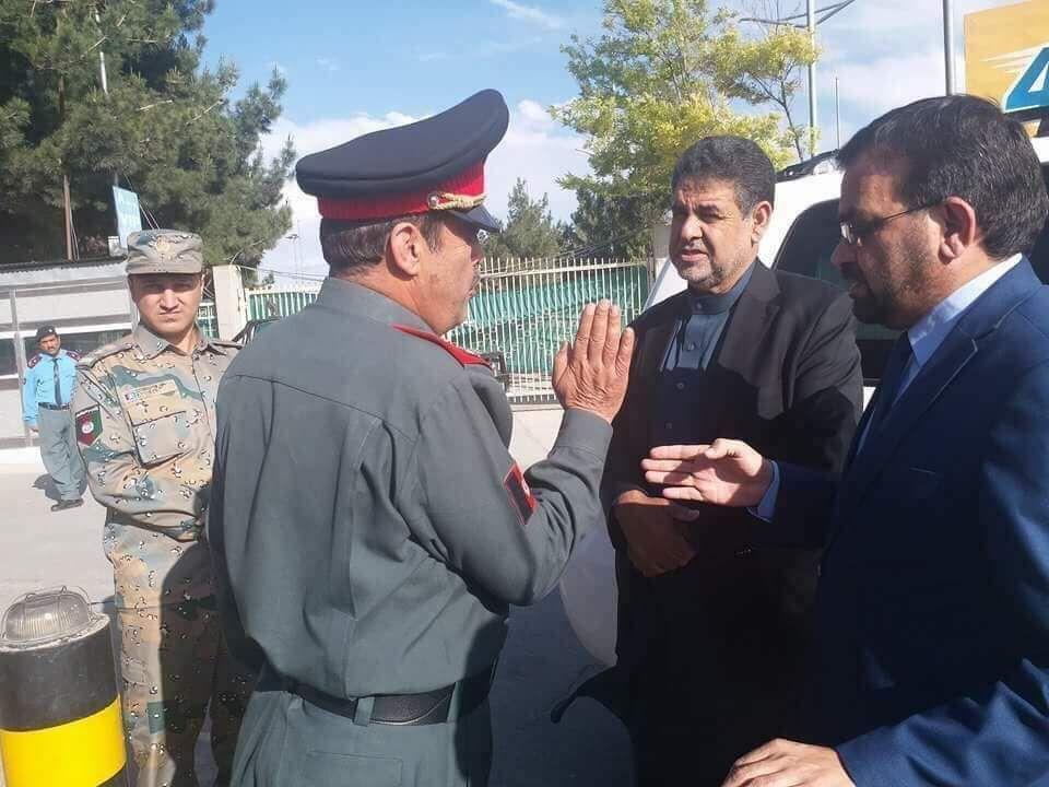 هواپیمای حامل علی احمد عثمانی با مداخله دکتور عبدالله پرواز کرد