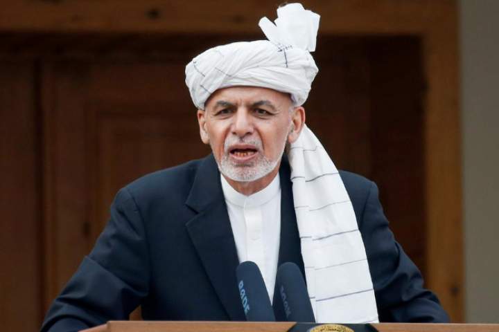 Afghan president extends olive branch to rival camp