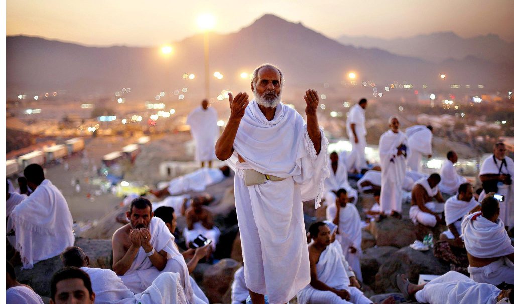 په سعودي عربستان کې د عرفات مراسم پیل شول