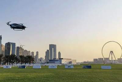 Chinese ‘flying car’ makes first public flight