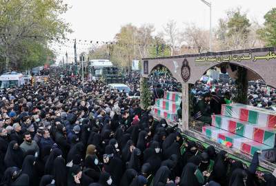 میلیون‌ها شهروند ایرانی بار دیگر به روی جاده‌ها آمدند + فیلم  <img src="https://cdn.avapress.net/images/video_icon.png" width="16" height="16" border="0" align="top">