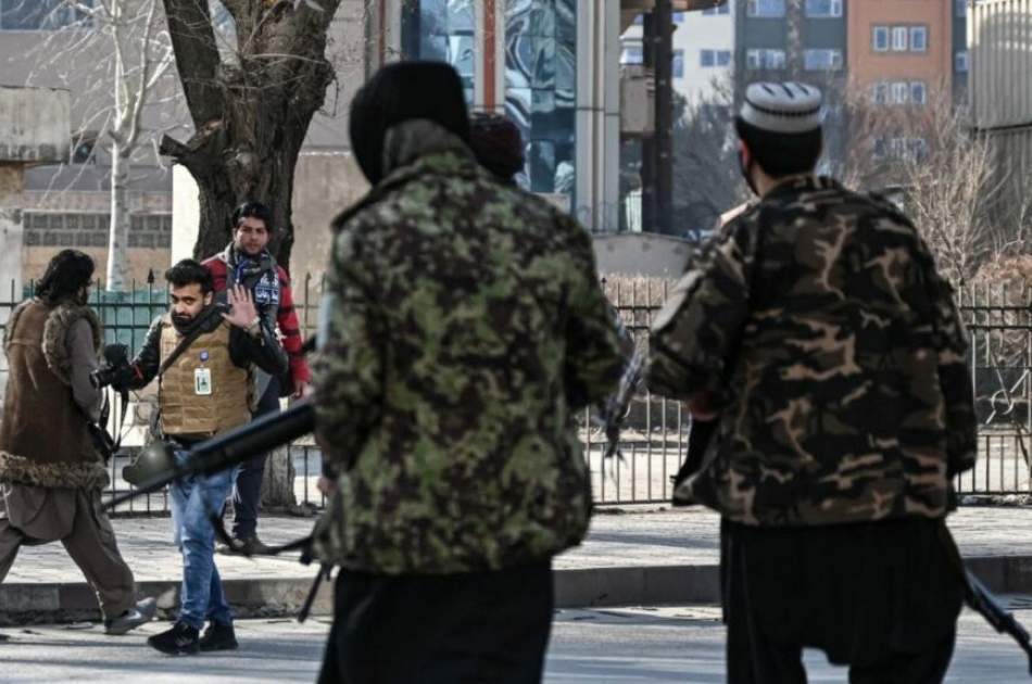 په تیر یوه کال کې ۸۰۰ بهرني خبریالان افغانستان ته سفر کړی دی