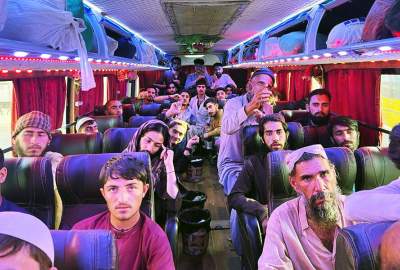 Another 200 Afghans released from Pakistan