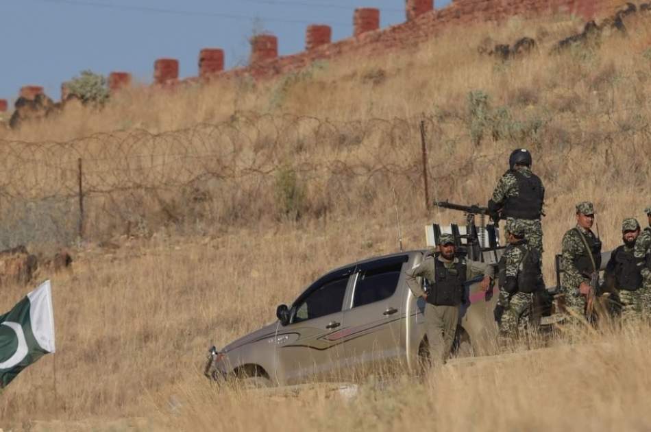 له ایران سره پولې ته څېرمه څلور پاکستاني پوځیان وژل شوي دي