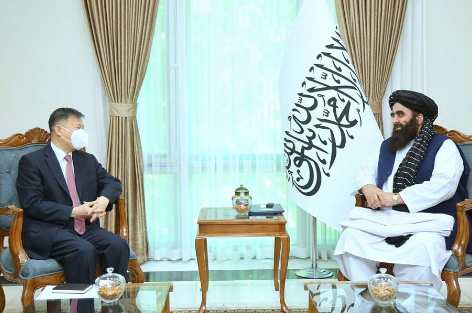 Acting FM Muttaqi Meets Chinese ambassador to Kabul