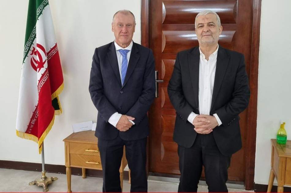 Joint cooperation in humanitarian and education-oriented affairs Kazemi Qomi met with the