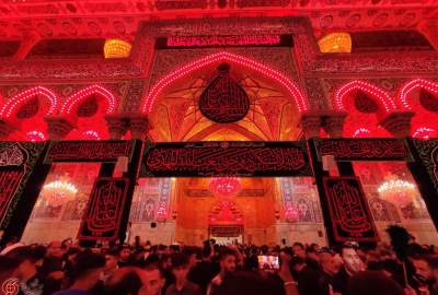 ویدئو/ شب اربعین حسینی در حرم امام حسین(ع)  <img src="https://cdn.avapress.net/images/video_icon.png" width="16" height="16" border="0" align="top">