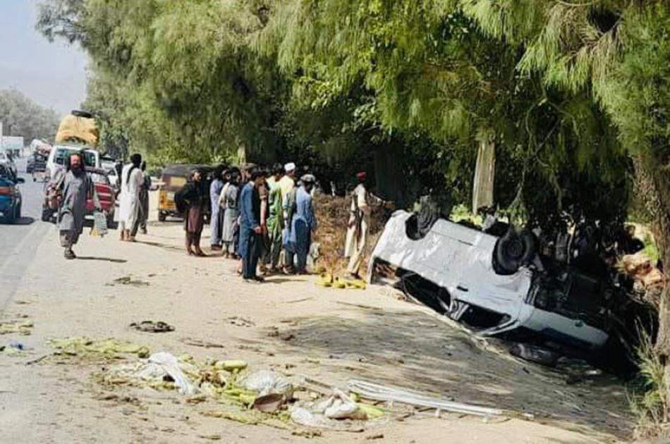 حادثه‌ی ترافیکی در لغمان دوازده کشته و زخمی برجای گذاشت