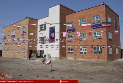 گزارش تصویری/ آیین بهره‌برداری از دبستان حضرت امام هادی (ع) در شهرک فاطمیه قم  