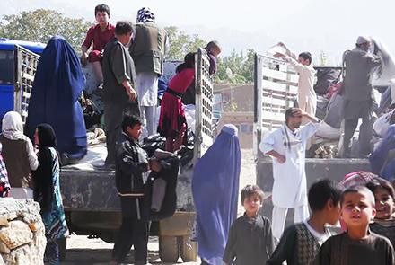 وزارت مهاجرین: ۸۲۰ خانواده مهاجر افغانستانی از پاکستان به کشور برگشته اند