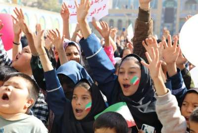 هزاران نفر در سراسر ایران از روز جهانی «مبارزه با استکبار جهانی» گرامی داشت کردند  