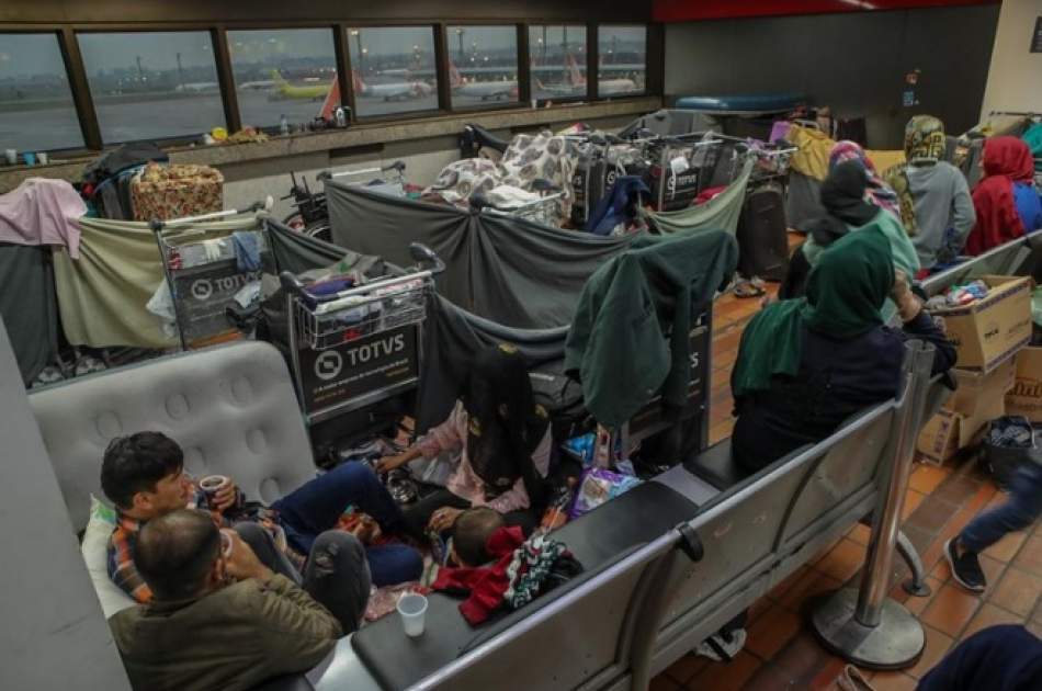 The plight of 122 Afghan refugees in Brazil; These people hang out at the airport