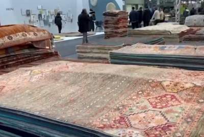 Afghan Carpets Shine at German Exhibition