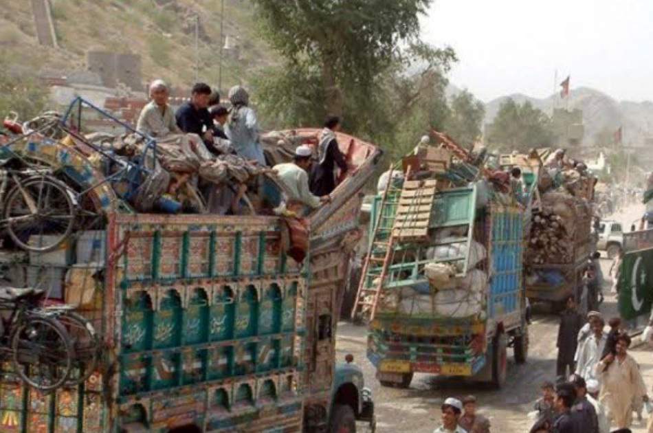 حدود ۵۰۰ تن مهاجر افغانستانی از پاکستان به طور اجباری به کشور برگشته‌اند