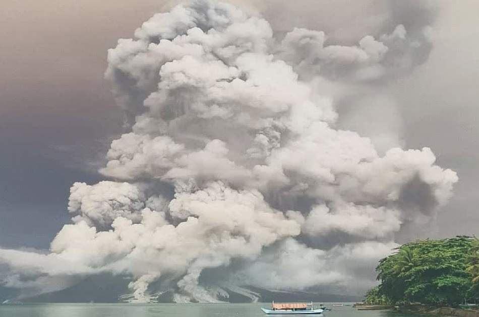 Indonesia volcano erupts, thousands evacuated over tsunami threat