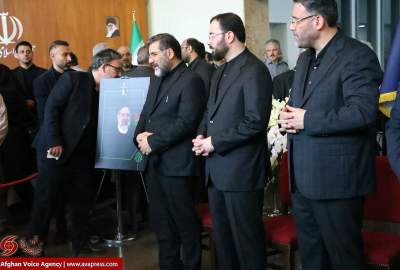 گزارش تصویری/ اهالی فرهنگ و هنر ایران در سوگ شهید آیت الله رئیسی و همراهانش  <img src="https://cdn.avapress.net/images/picture_icon.png" width="16" height="16" border="0" align="top">