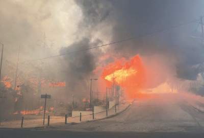 Athens suburbs on fire as Greece seeks EU help