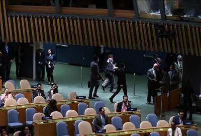 World delegations walk out of UN General Assembly as Netanyahu appears