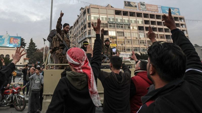 سقوط  سوريا بعد مغادرة  الأسد سوريا/ رئيس الوزراء؛ مستعدون لنقل السلطة  