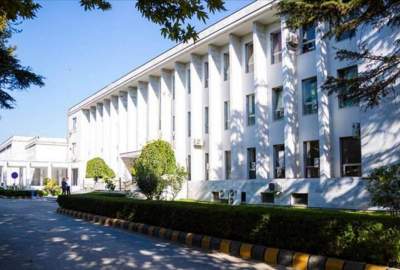 الخارجية لإمارة افغانستان تعزي أذربيجان في ضحايا حادث تحطم طائرة في كازاخستان