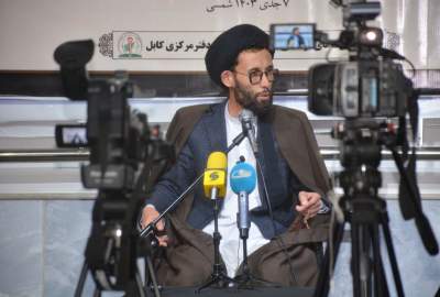 بزرگترین وظیفه یک انسان آزاده و مسلمان مقابله با استکبار جهانی است