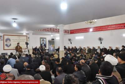 تصاویر/ همایش"آیت‌الله شیرازی و خدمات دینی، فرهنگی و اجتماعی از عراق تا ایران و افغانستان؛ آثار و پیامدها" در مشهدمقدس  <img src="https://cdn.avapress.net/images/picture_icon.png" width="16" height="16" border="0" align="top">