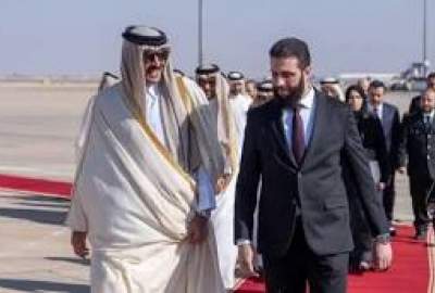 زيارة أمير قطر إلى سوريا؛ استقبال الجولاني في مطار دمشق