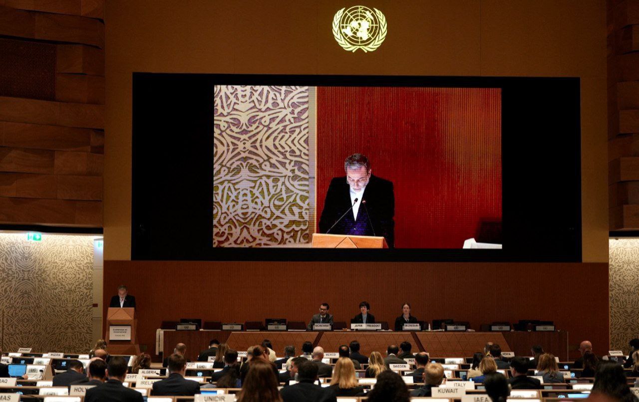 وزیر خارجه ایران: هیچ نظارتی بر فعالیت‌های تسلیحاتی و هسته ای آمریکا و رژیم اسرائیل وجود ندارد