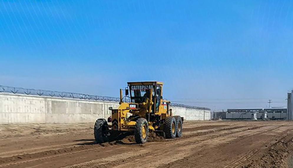 آغاز کار پروژه عمرانی ۷۳ میلیون افغانی در میدان هوایی بلخ